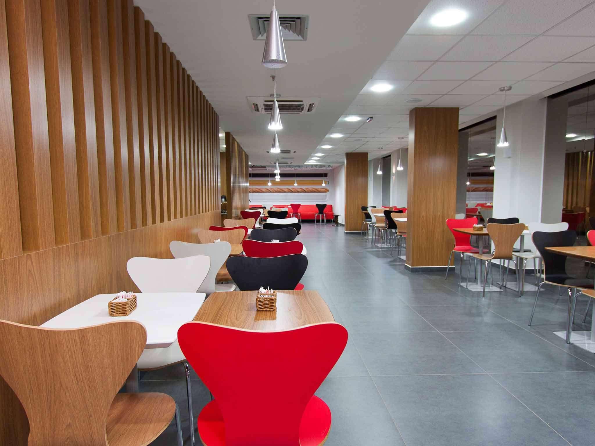 ホテル Ibis Cascavel エクステリア 写真