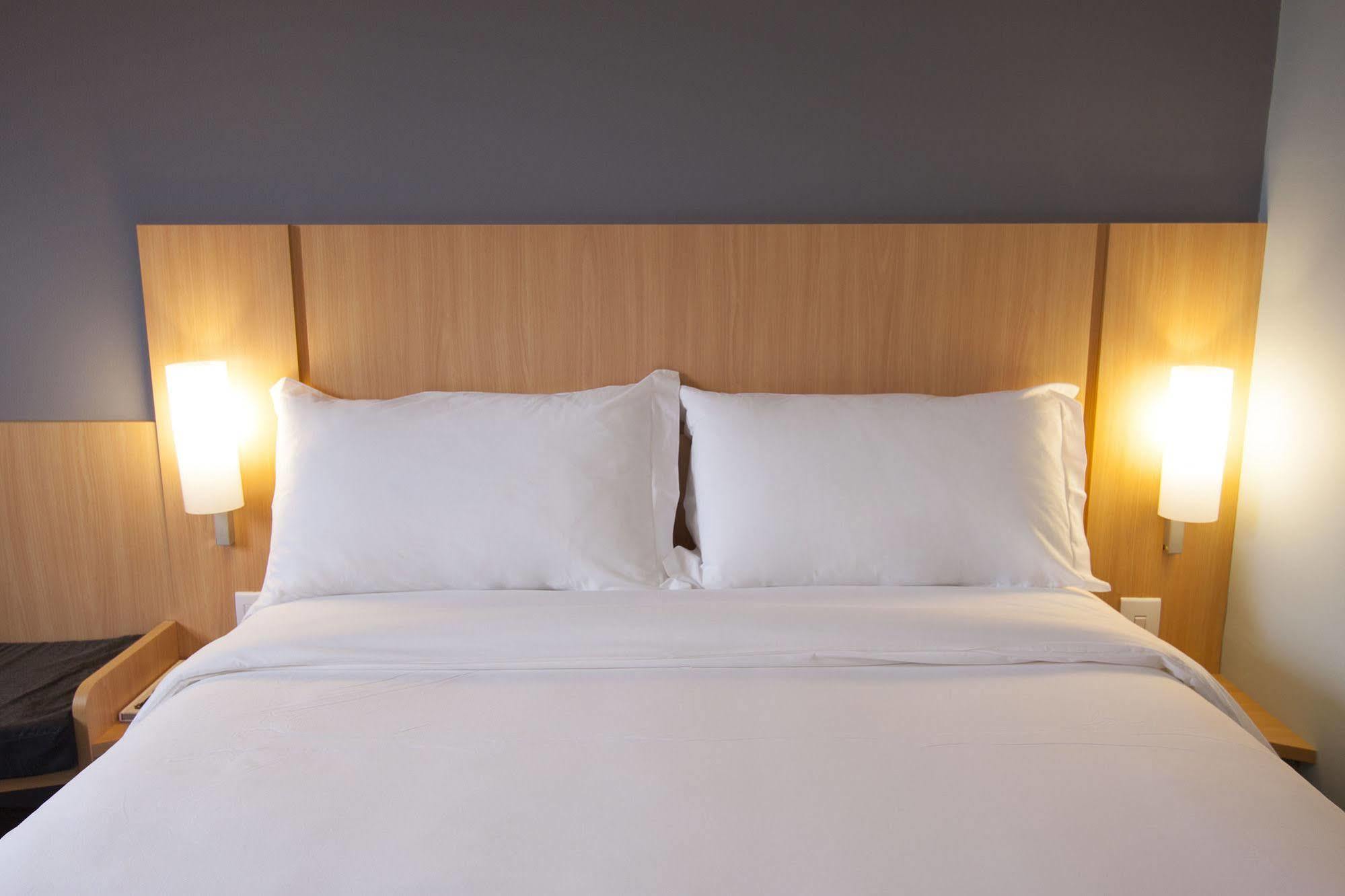 ホテル Ibis Cascavel エクステリア 写真